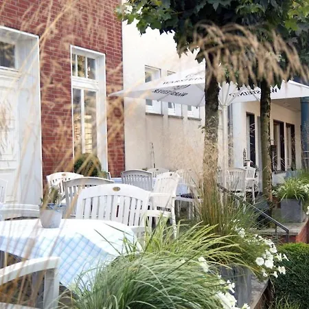 Averbeck Hotel *